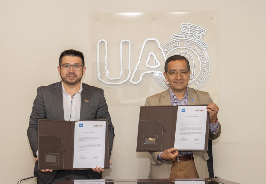 Universidad de Antofagasta firma convenio de colaboración con Centro